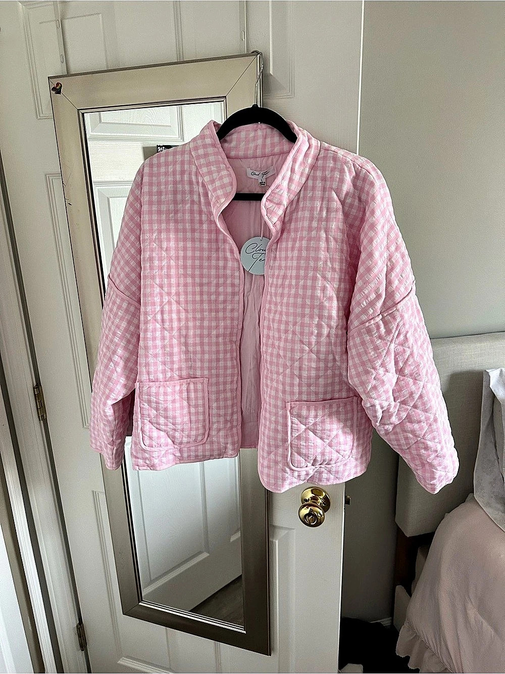 Cloud Ten Gingham Puffer Jacket in Pink & White Size Medium NWT